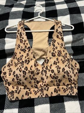 Fabletics Leopard Print Sports Bra - Tan & Black